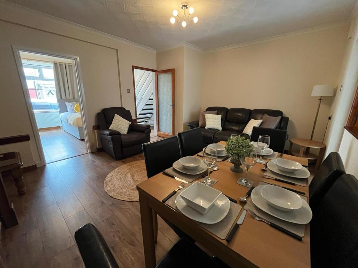Access To Private Gym Room, 3 Bedrooms, Close To The City Swansea Esterno foto